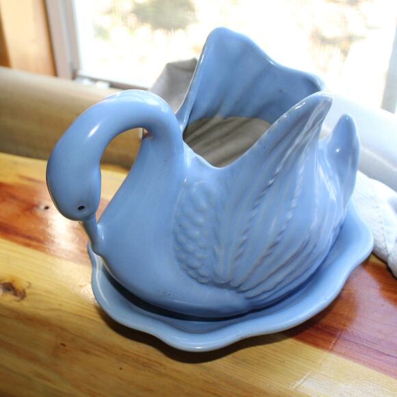 Vintage Blue Swan Planter with Drain Tray - Picture 3 of 7